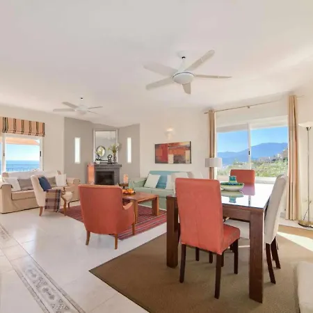 Ibiza Ξενοδοχείο *