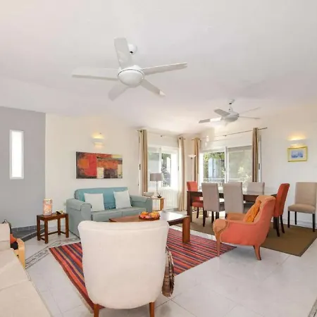 Ibiza 酒店 圣埃乌拉利亚